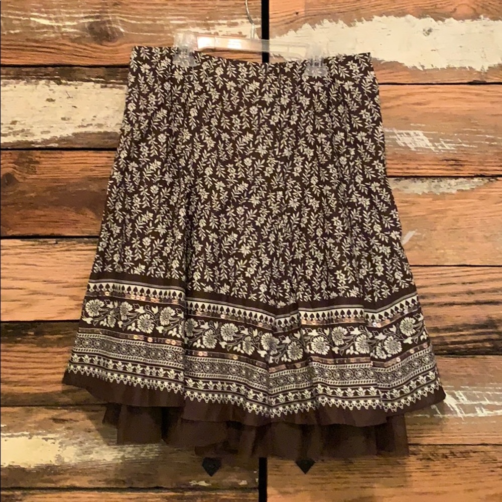 Apt.9 brown and white spring/floral print skirt